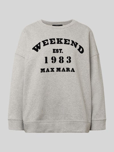 Produktfoto, Oversized Sweatshirt aus reiner Baumwolle von Weekend Max Mara, efekt: jednolity kolor, krój oversized, z napisem z logo, okrągły dekolt, długie rękawy, elastyczne zakończenia, wpuszczane kieszenie, dzianina dresowa, bawełna.