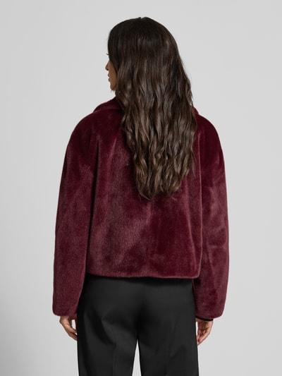 Marc Cain Jacke aus Kunstfell mit Reverskragen Bordeaux 5