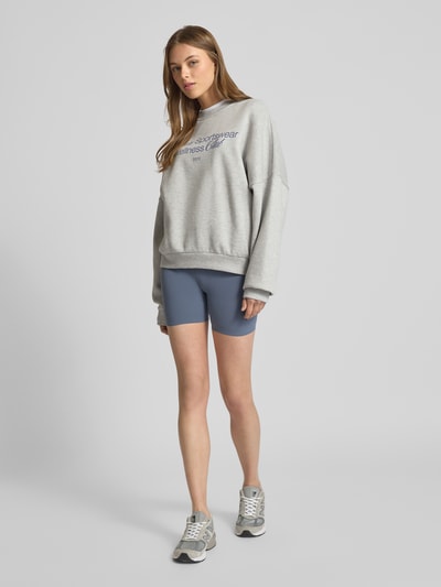 AIMN Sweatshirt mit Label- und Statement-Print Modell 'Wellness' Hellgrau Melange 1