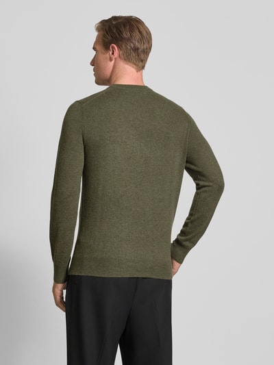 Christian Berg Men Strickpullover aus Wolle-Kaschmir-Mix mit V-Ausschnitt Oliv Melange 5