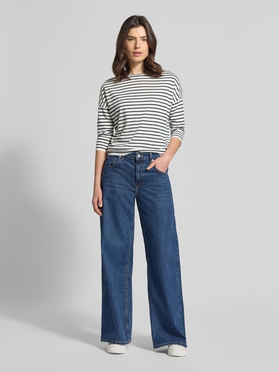 Frauenmodel trägt Longsleeve aus Lyocell-Baumwoll-Mix mit 3/4-Arm von LUISA CERANO, Regular-Fit, Rundhalsausschnitt, gestreift, Ganzkörperansicht von vorne.