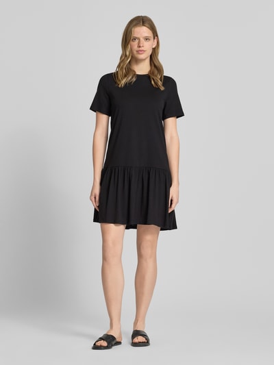 PIECES Sukienka t-shirtowa o kroju regular fit z czystej bawełny model 'DISSO' Czarny 1