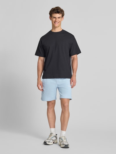 JACK & JONES Sweatshorts mit Stitching Modell 'KARL' Hellblau 1