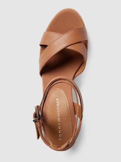 Tommy Hilfiger Wedges mit Label-Applikation (cognac) online kaufen