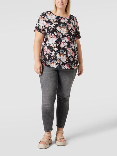 ONLY CARMAKOMA PLUS SIZE blouseshirt met bloemenmotief, model 'Carvica'  Zwart - 1