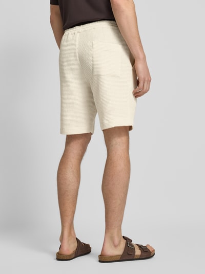 Strellson Regular Fit Shorts mit Strukturmuster Modell 'Hiro' Offwhite 5