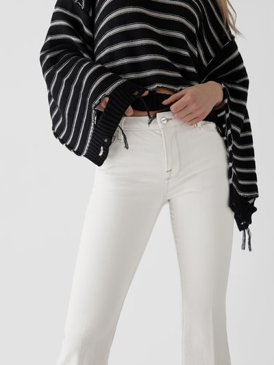 Frame Verkürzte Mid Rise Bootcut Jeans Offwhite 6