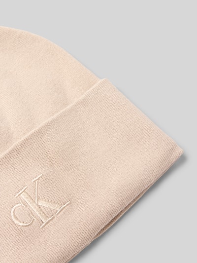 CK Calvin Klein Beanie aus Viskose-Mix mit Logo-Stitching Taupe 2