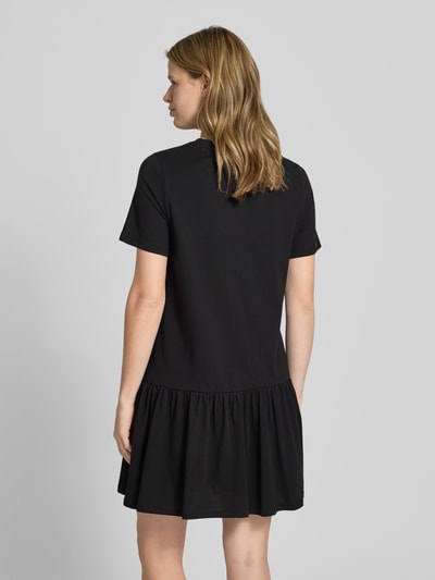 PIECES Sukienka t-shirtowa o kroju regular fit z czystej bawełny model 'DISSO' Czarny 5