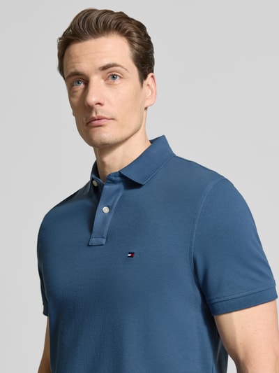Tommy Hilfiger Regular Fit Poloshirt aus Baumwoll-Mix Jeansblau 3