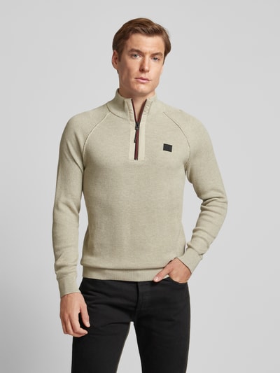 s.Oliver RED LABEL Regular Fit Strickpullover aus reiner Baumwolle mit Troyer-Kragen Beige 4