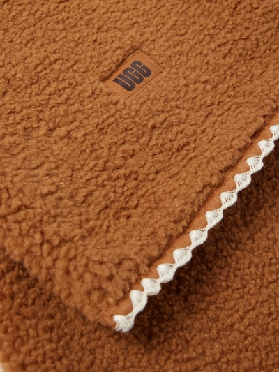 UGG Schal mit Label-Patch Modell 'UGGFLUFF' Camel 2