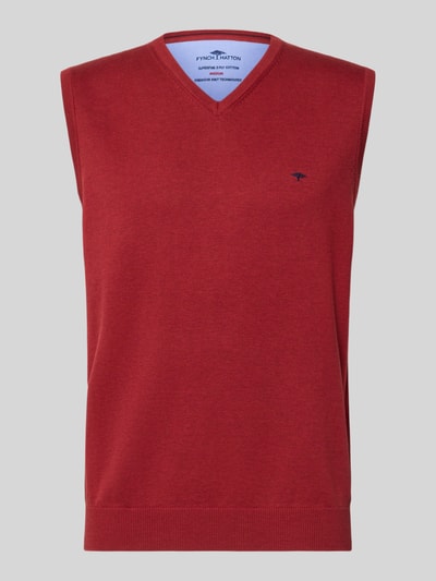 Produktfoto, Regular Fit Pullunder aus reiner Baumwolle mit Logo-Stickerei von Fynch-Hatton, rot, V-Ausschnitt, gerippte Bündchen, ärmellos