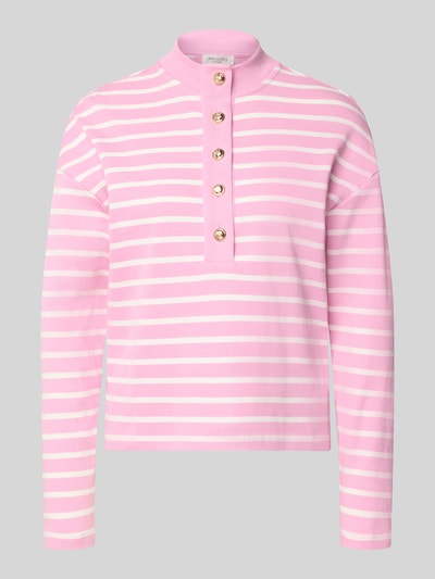 Produktfoto, Ringel Polo Shirt mit Schmuckknopf von Christian Berg Woman in Rosa mit weißen Streifen, gerippter Stehkragen, kurze Knopfleiste