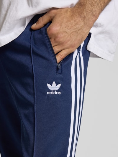 adidas Originals Regular Fit Sweatpants mit elastischem Bund Marine 3