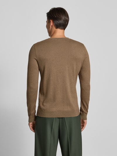 SELECTED HOMME Sweter z dzianiny o kroju regular fit z czystej bawełny model ‘BERG’ Piaskowy 5