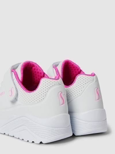 SKECHERS Sneakersy z detalami z logo model ‘UNO LITE’ Biały 2