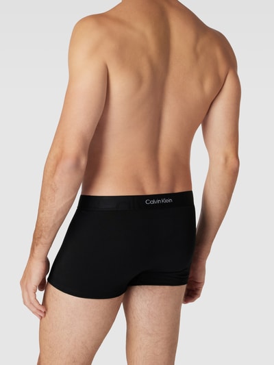 Calvin Klein Underwear Obcisłe bokserki z napisem z logo Czarny 4