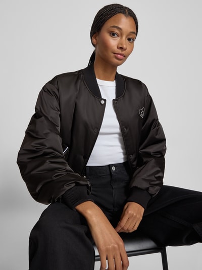 Hugo Blue Kurtka baseballowa o kroju regular fit z haftem Happy Hugo model ‘FELINAH’ Czarny 3