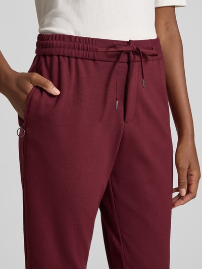 s.Oliver RED LABEL Regular Fit Jogpants mit Viskose-Anteil Bordeaux 3