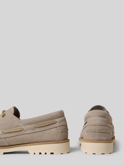 Productfoto, Veterschoenen uit suède Model 'LEVI 1B' van Marc O'Polo voor heren, look: effen, afgeronde punt van de schoen, blokhak, vetersluiting, geprofileerde zool, materiaalverwerking: suède, materiaal: echt leer.
