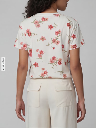 Frauenmodel trägt T-Shirt im Allover-Look mit Rundhalsausschnitt von Jake*s Casual, reine Baumwolle, Regular Fit, Rückansicht, Ganzkörperansicht.