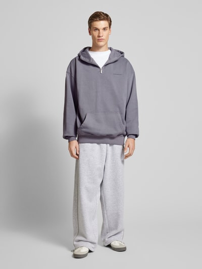 Pegador Oversized Hoodie mit Label-Stitching Anthrazit 1