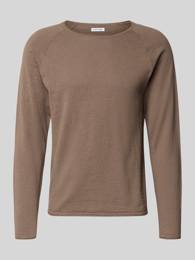 Produktfoto, Regular Fit Longsleeve mit Logo-Patch Modell 'Breeze' von JACK & JONES in Braun, Strick-Optik, Rundhalsausschnitt, reine Baumwolle