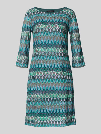 Produktfoto, Regular Fit Kleid in Strick-Optik von Betty Barclay, knielang, U-Boot-Ausschnitt, 3/4-Arm, gemustert in Blau- und Grüntönen.