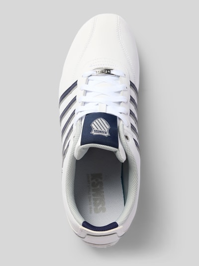 Produktfoto, Sneaker aus Leder mit Label-Details Modell 'Arvee 1.5' von K-SWISS, białe powlekane sneakersy, zaokrąglony kształt, profilowana podeszwa, wiązanie, detale z logo, wysokość obcasa 1 cm, wysokość cholewki 9 cm, szerokość w rozmiarze 44
