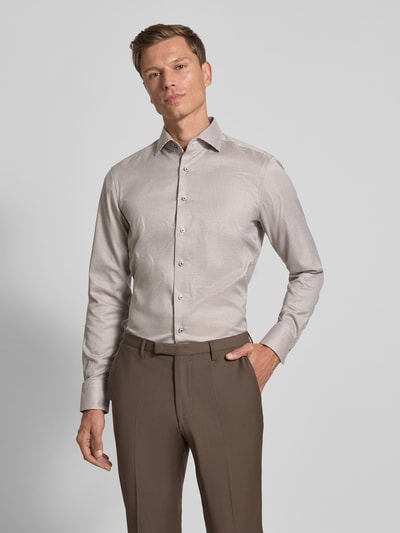 OLYMP SIGNATURE SLIM FIT Koszula biznesowa o kroju slim fit z kołnierzykiem typu kent model ‘Savio’ Beżowy 4