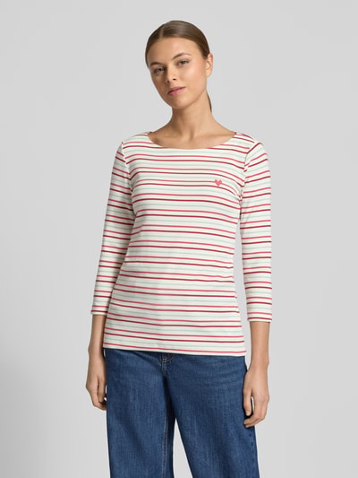 Vrouwenmodel draagt Regular Fit 3/4-Shirt uit katoenmix van Tom Tailor, gestreept all-over met letterprint, U-boothals, driekwart mouw, vooraanzicht halfbody