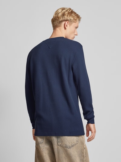 Tommy Jeans Regular Fit Longsleeve mit Label-Stitching Marine 5