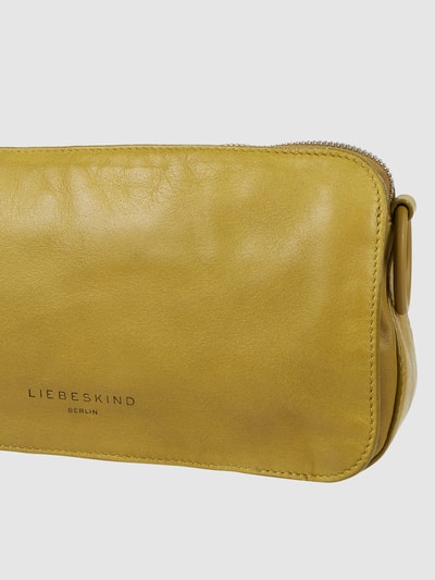 LIEBESKIND BERLIN Crossbody Bag aus Leder Modell 'Clarice' Oliv 3