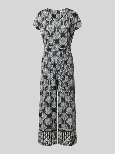 Produktfoto, jumpsuit mit floralem all-over print van MORE, zwart-wit kleuren, rechte wijde broek, elastische materiaalmix, getailleerd, V-hals, met korte mouwen, bloemenprint, ruglengte maat 36: 37 cm, borstwijdte: 36 cm, mouwlengte: 24 cm, totale lengte: 133 cm, binnenbeenlengte: 60 cm