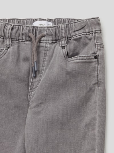 Mango Jeans mit Label-Detail Mittelgrau Melange 2