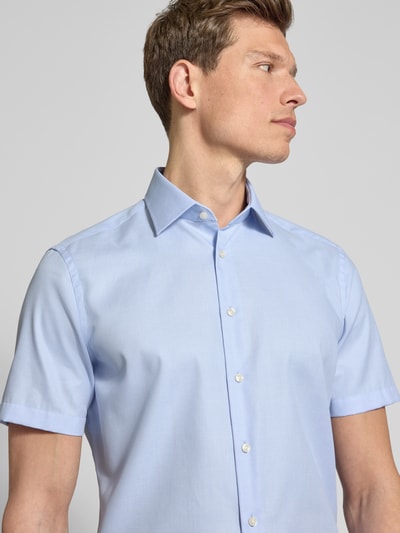 Christian Berg Men Regular Fit Business-Hemd mit Kentkragen Bleu 3