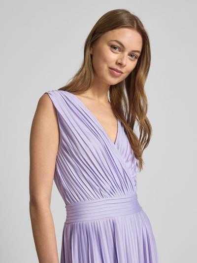 GUIDO MARIA KRETSCHMER WOMAN Knielanges Cocktailkleid mit Plisseefalten Modell 'Linn' Lavender 3