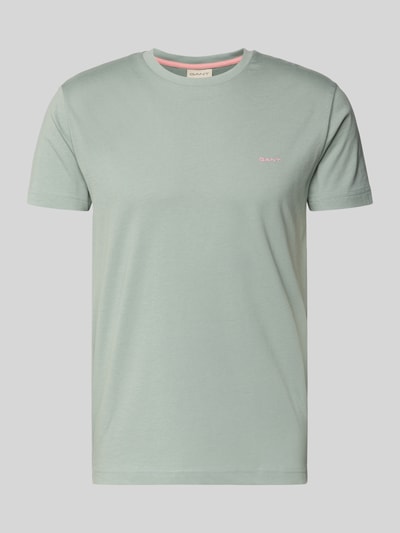 Produktfoto, T-shirt mit Label-Detail von Gant, męski t-shirt z czystej bawełny, prosty krój, okrągły dekolt, detal z logo, długość tyłu w rozmiarze M: 70 cm