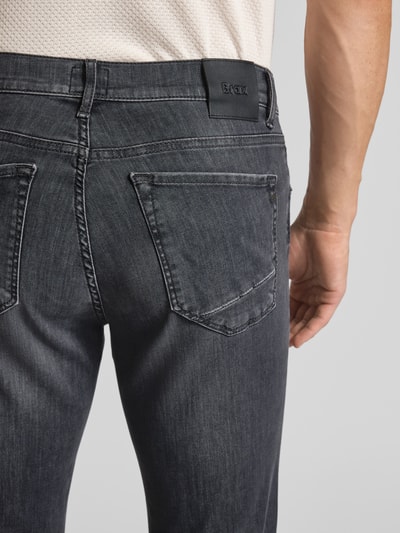 Brax Regular Fit Jeans mit Eingrifftaschen Modell 'CHUCK' Anthrazit 3