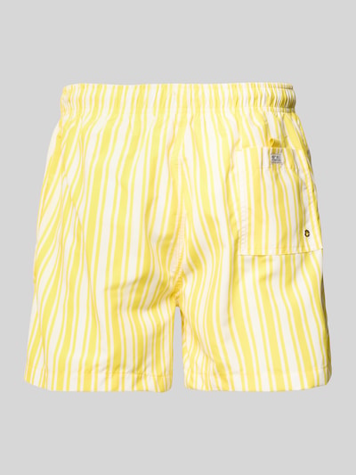Produktfoto, Badehose im Allover-Look mit elastischem Bund von MCNEAL, gelbe und weiße Streifen, Regular-Fit, Tunnelzug, Herren