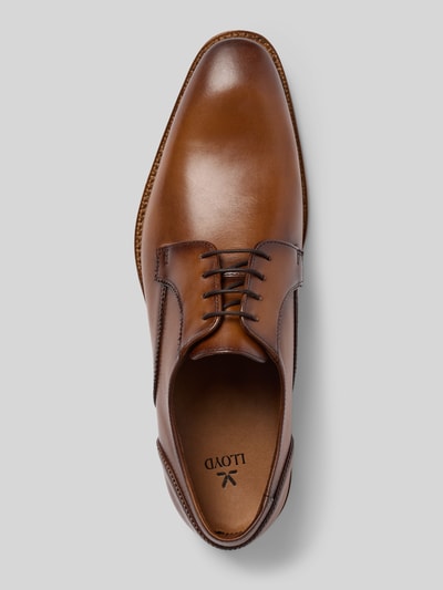 Produktfoto, Derby aus Leder Modell 'NOBEL' von Lloyd in Braun mit glatter Sohle, spitz zulaufender Schuhspitze, Schnürung, Absatzhöhe 3 cm, Schafthöhe 7 cm, Schaftweite 6 cm, Echtleder, Draufsicht.