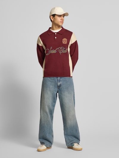 PROHIBITED Gebreide pullover met polokraag en labelpatch Bordeaux - 1