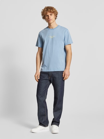 Calvin Klein Jeans T-Shirt mit Label-Print Rauchblau 1