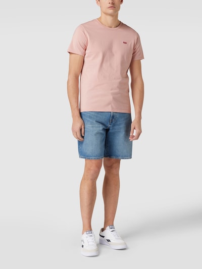 Levi's® T-Shirt mit Label-Patch Rosa 1