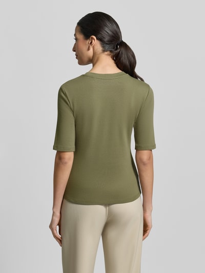 Christian Berg Woman Slim Fit T-Shirt im Halbarm-Design Oliv 5