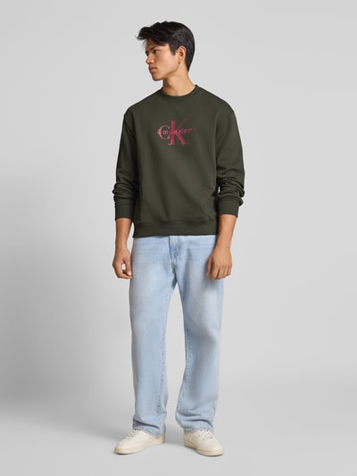 Calvin Klein Jeans Regular Fit Sweatshirt mit Logo-Print Modell 'Terry' Oliv 1