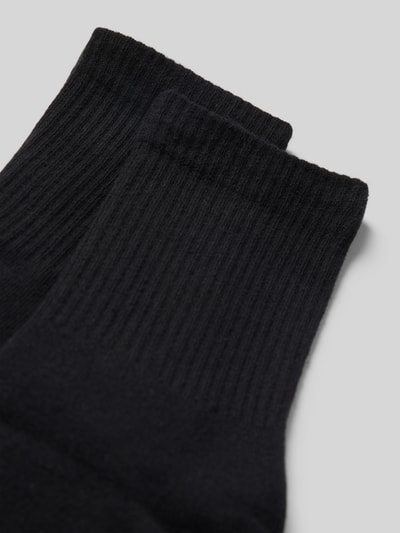 Produktfoto, Socken mit elastischem Bund Modell 'Crew' im 2er-Pack von Snocks für Herren, schwarze Farbe, Baumwoll-Mix, Detailaufnahme.