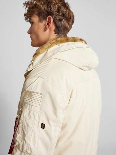 Alpha Industries Parka mit Stehkragen Offwhite 3