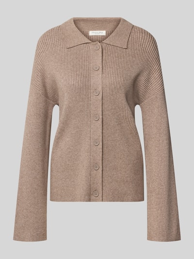 Produktfoto, Cardigan aus Viskose-Mix mit Polokragen von Christian Berg Woman, Regular Fit, Ripp-Optik, Knopfleiste, beigefarbene Textur